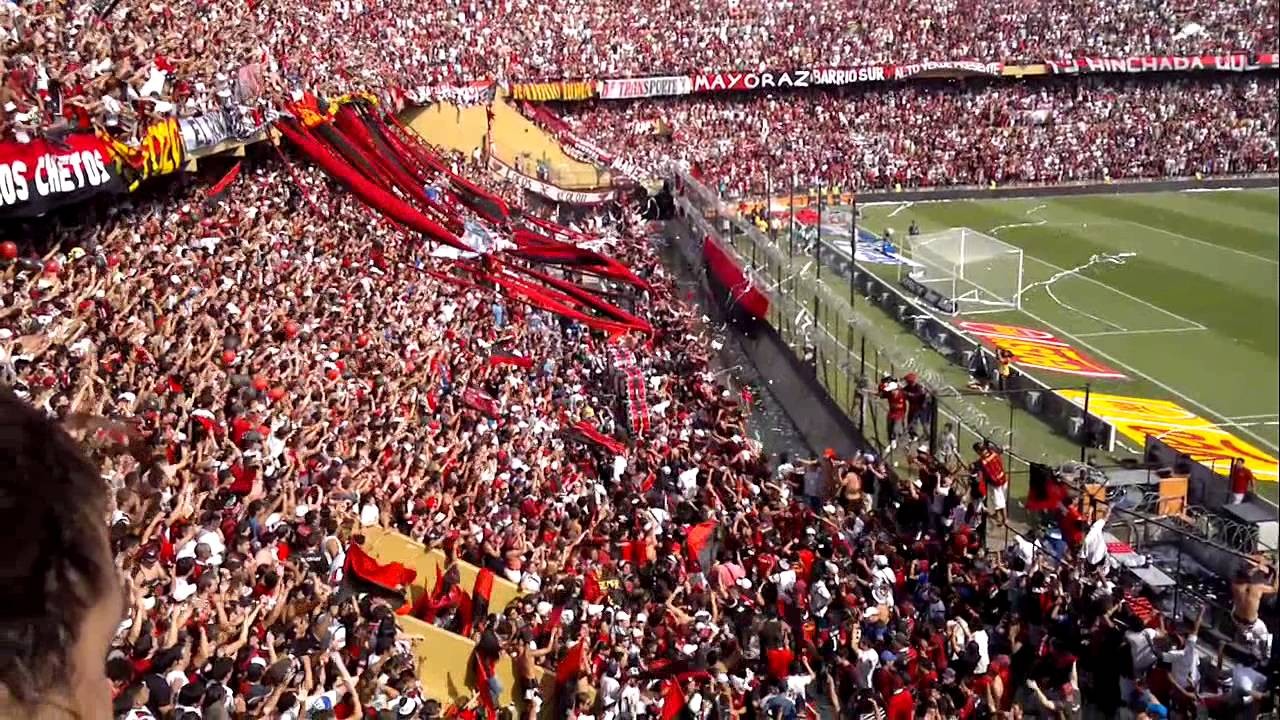 La provincia autorizó la vuelta de las banderas a los estadios | Deportes
