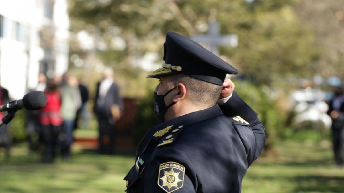 Ascensos post-mortem para policías fallecidos por covid | Noticias