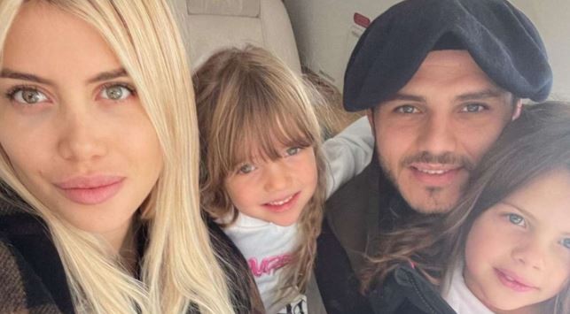 ¿Reconciliados? Mauro Icardi y una nueva foto junto a Wanda Nara y sus hijas en un avión | Espectaculos