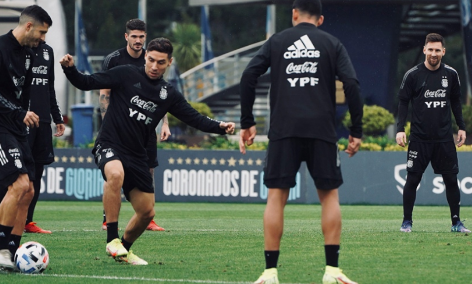 Llegan al país los jugadores de la selección para la doble fecha con Uruguay y Brasil | Deportes