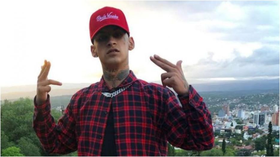 Susto para L- Gante: el avión en el que viajaba sufrió un desperfecto y aterrizó de emergencia | Espectaculos