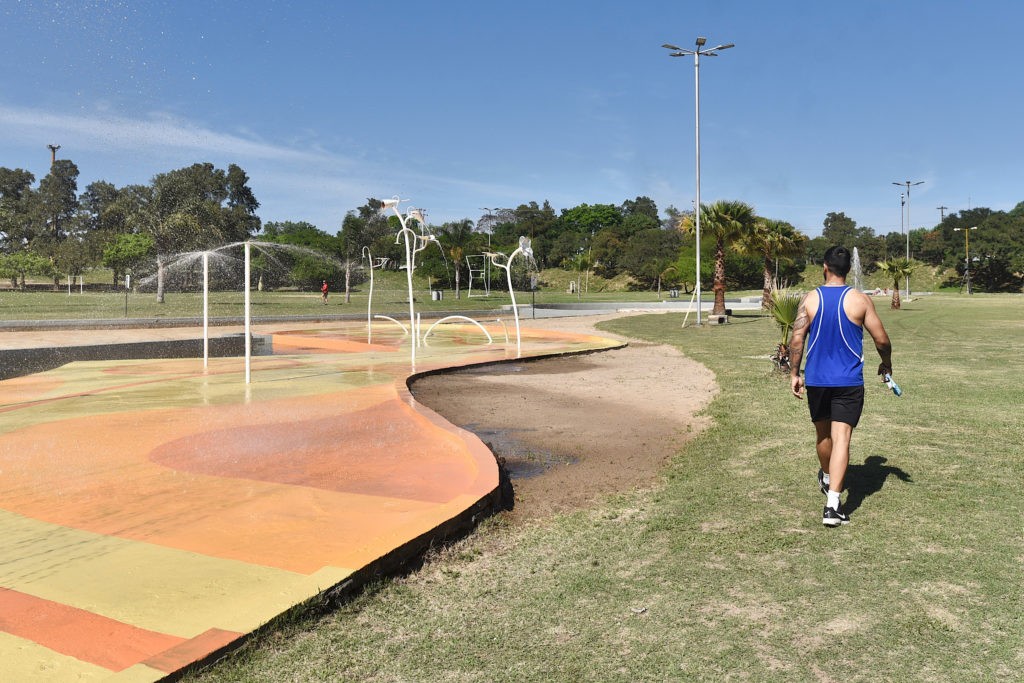 La Municipalidad habilitó la temporada de Verano Capital 2021-2022 | Información General
