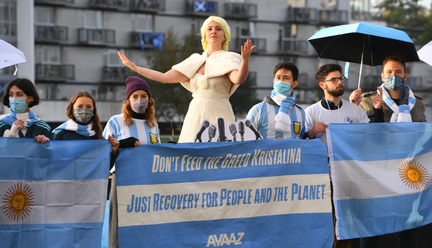 La figura de Evita irrumpió en Glasgow durante la Cumbre Climática | Nacionales