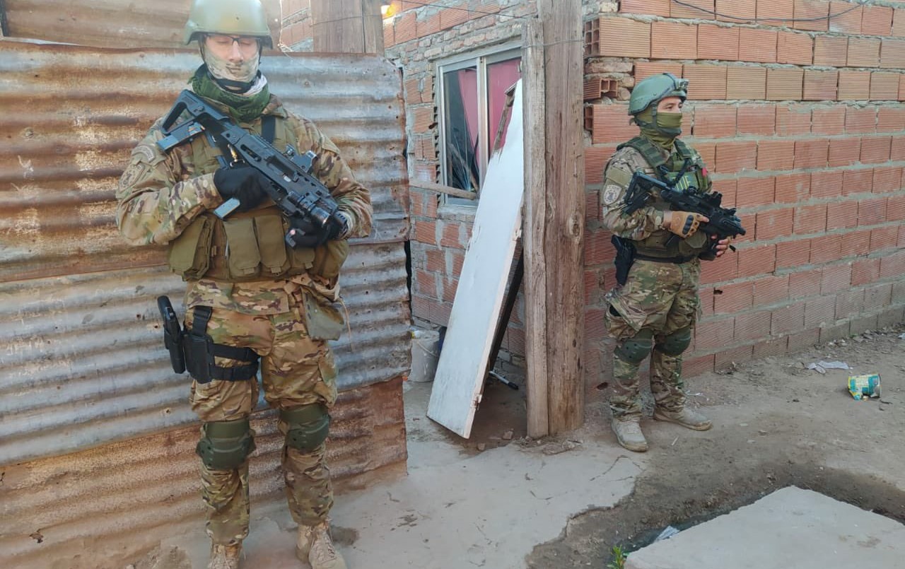 Megaoperativo en Rosario: realizaron allanamientos y hay cuatro detenidos | Policiales