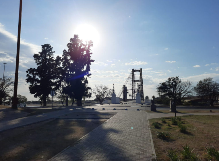 Abrigo a la mañana y malla a la tarde: otro día primaveral en la ciudad | Información General