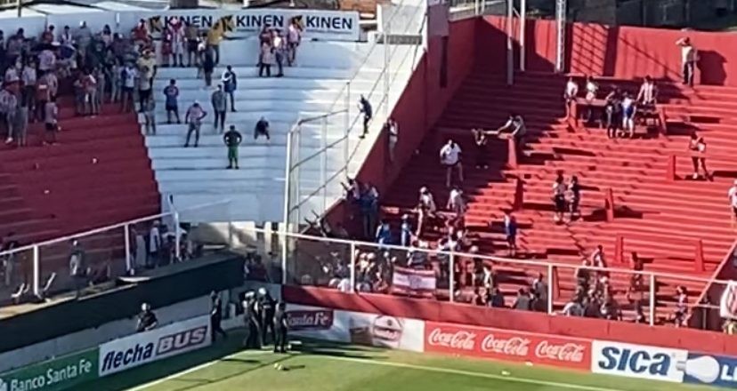 Video: el duelo entre Unión y Defensa se interrumpió por disturbios entre Tatengues | Deportes