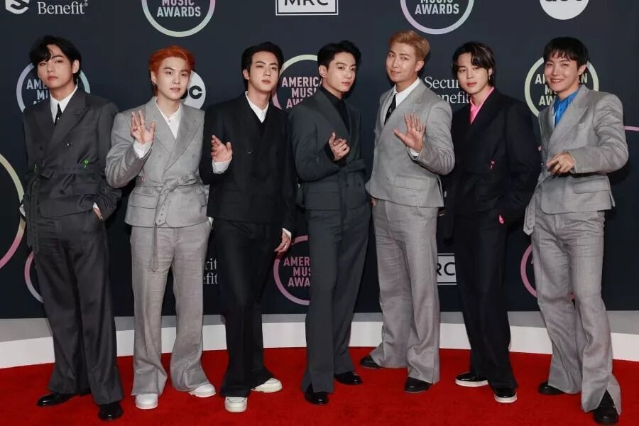 Grupo surcoreano BTS, primer "Artista del año" asiático en los American Music Awards | Espectaculos