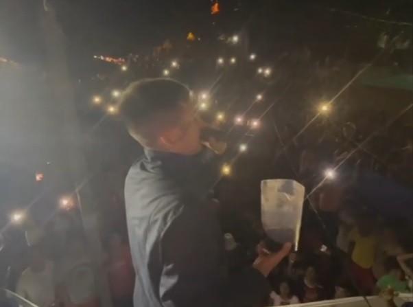 Insultando al público, L-Gante abandonó un show cuando tiraron una lata contra el escenario | Espectaculos