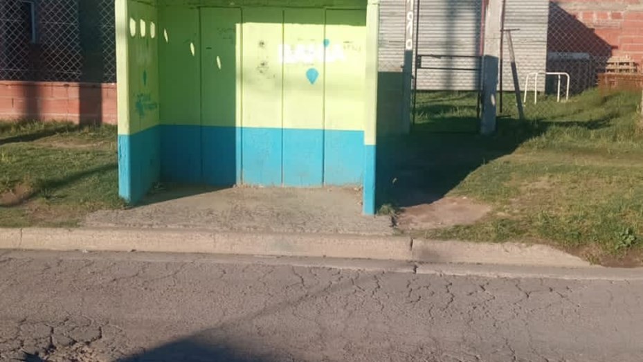 Detuvieron al acusado de exhibir sus genitales y manosear a un mujer en la parada de colectivos | Nacionales