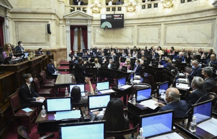Última semana con mayoría: el oficialismo avanza en el Senado más de 100 decretos | Legislativas