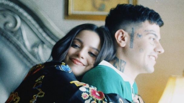 Con un romántico beso en Instagram, Duki confirmó su relación con Emilia Mernes | Espectaculos