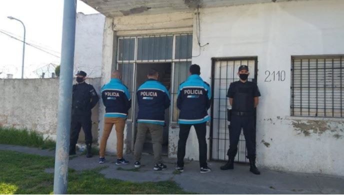 Detienen en Mar del Plata a dos ladrones que amenazaban a sus víctimas con una picana | Nacionales