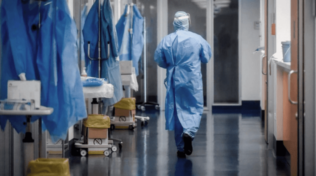 La curva de casos de coronavirus sigue en ascenso: se registraron 4.819 contagios | Nacionales