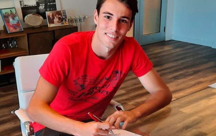 El hijo de Fernando Redondo firmó su primer contrato de fútbol profesional | Deportes