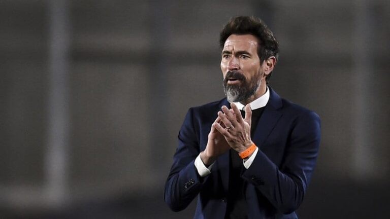 Video: Domínguez salió a saludar a los hinchas de Colón que cantaron "El Barba no se va" | Deportes