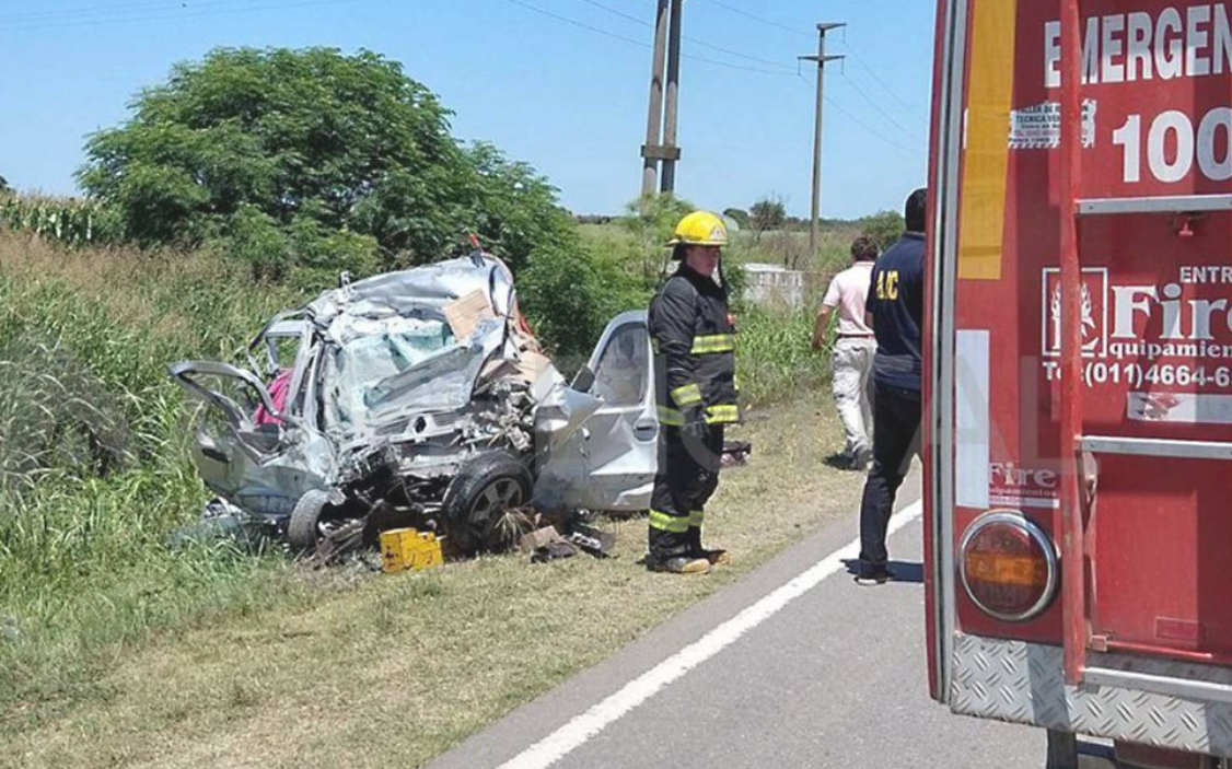 Tragedia en Santa Fe: murieron en un choque cuatro hinchas de River que se dirigían a Santiago | Nacionales