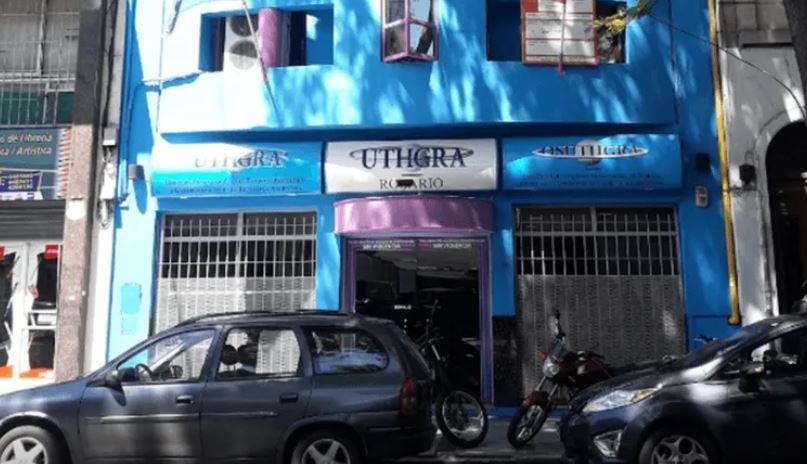 Balearon el frente de la sede del sindicato de trabajadores hoteleros y gastronómicos de Rosario | Nacionales