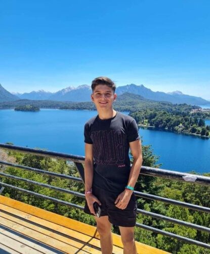 No pudo ir a su viaje de egresado y regaló su pasaje a un compañero | Nacionales