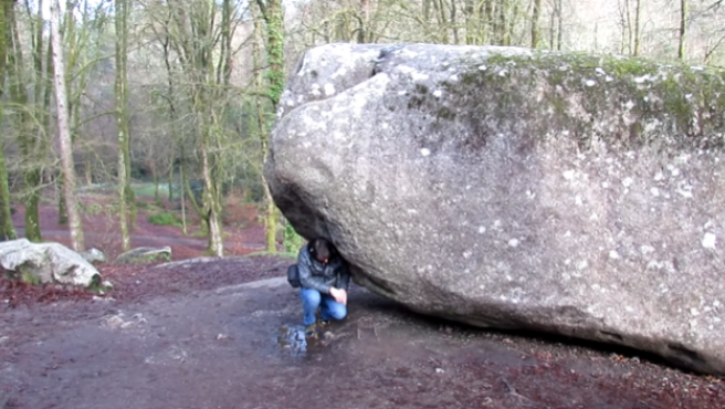 Video: la piedra de 137 toneladas que cualquier persona puede mover | Información General