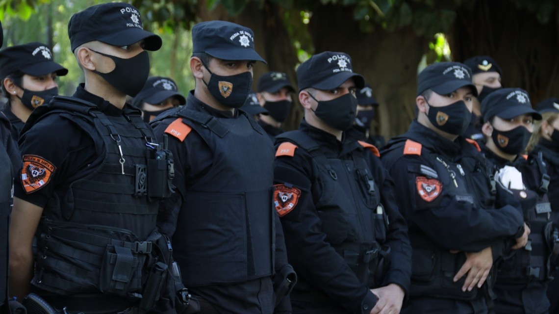 La provincia retira de las calles a los policías que no tengan las dos dosis | Noticias