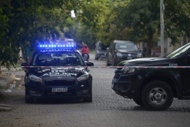 Ejecutaron a un hombre en Rosario: recibió 10 disparos | Policiales