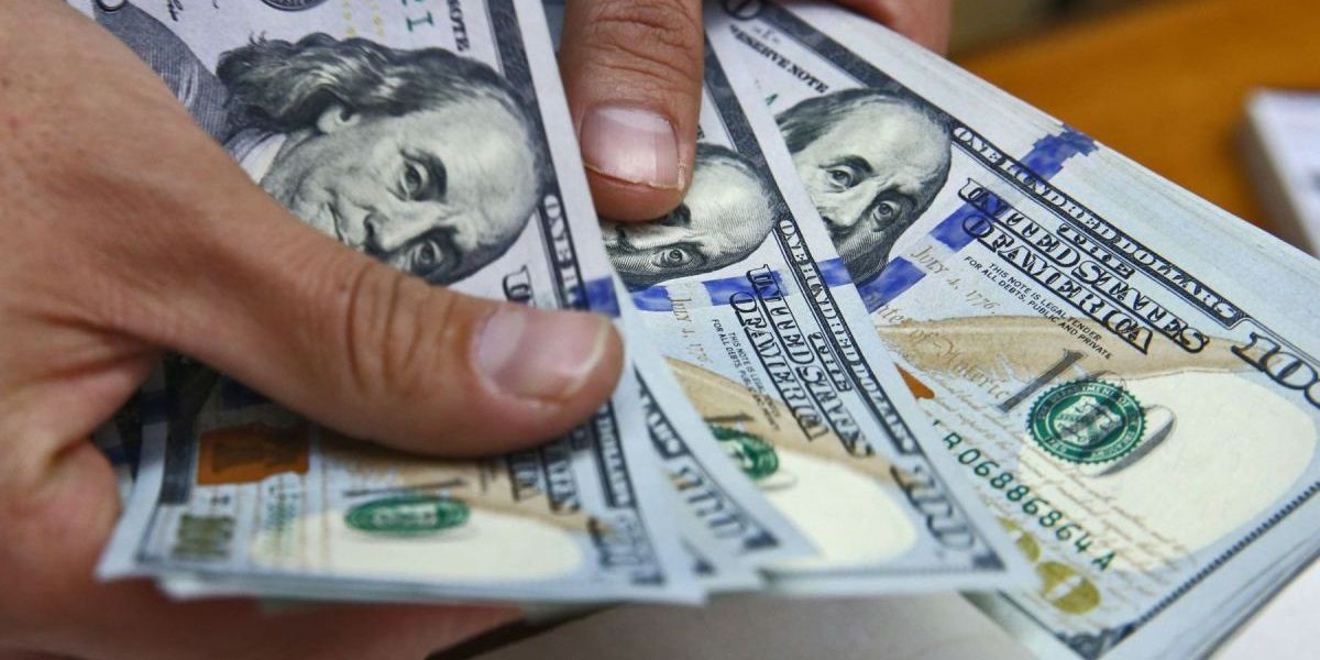 Bonos en alza, riesgo país en baja y caída del dólar blue: la respuesta de los mercados | Nacionales