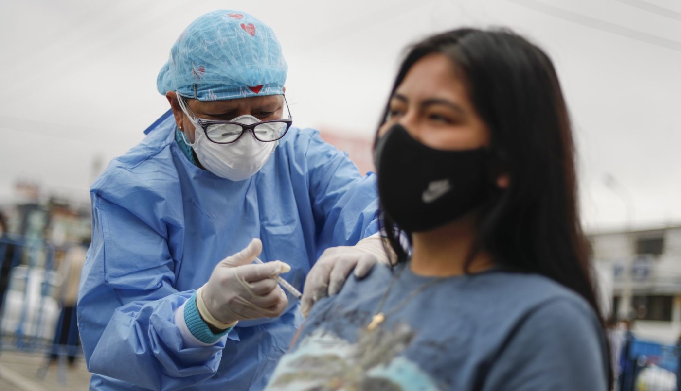 Aprueban la aplicación de dosis de refuerzo a adolescentes de 12 a 17 años | Nacionales
