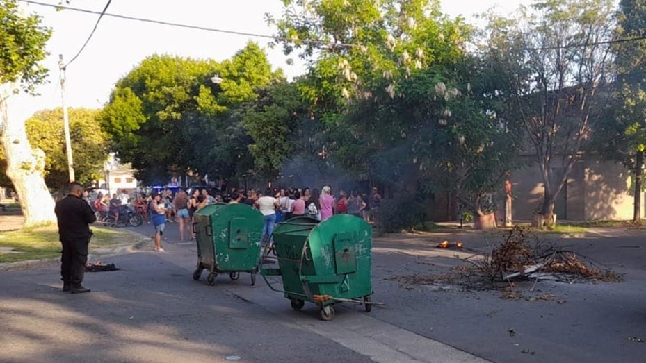 Secuestró a su vecina de 14 años y la violó: en una distracción del captor, la víctima pidió ayuda por teléfono | Información General