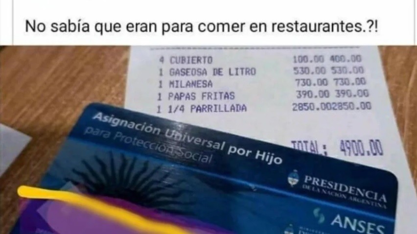 "No sabía que eran para comer en restaurante": escrachó a familia que pagó con tarjeta de AUH | Nacionales