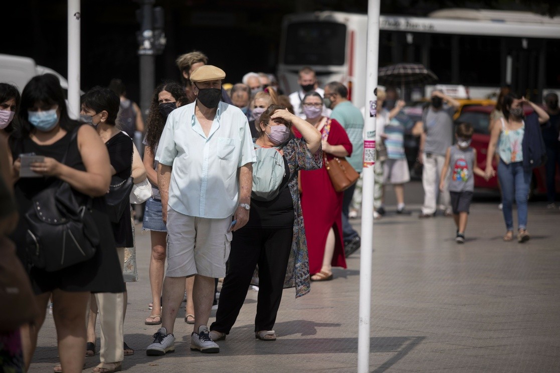 Argentina reportó 4.450 contagios y 93 fallecidos en las últimas 24 horas | Nacionales