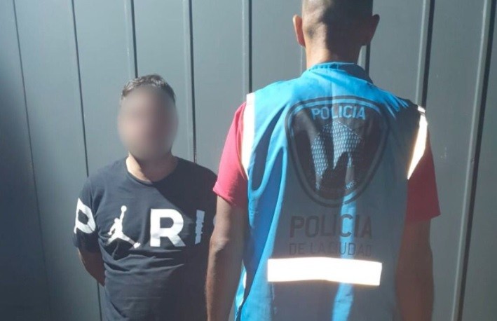 Detienen a un barra de Boca por robos y estafas | Nacionales