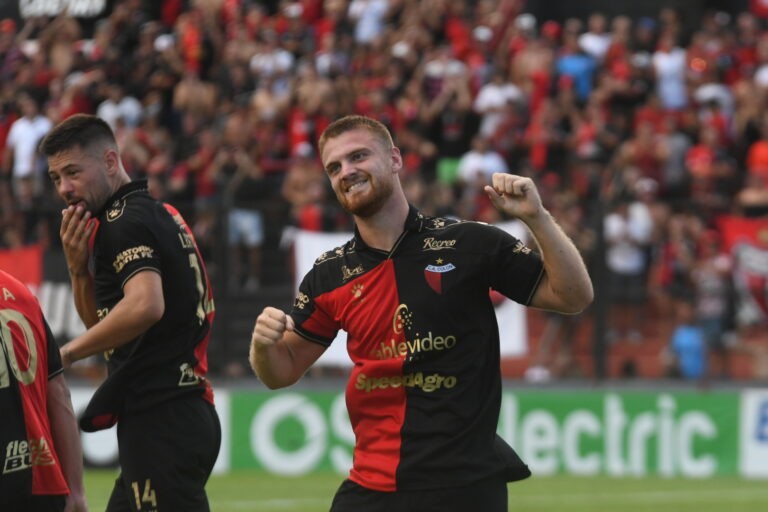 Beltrán: "Siempre agradezco el reconocimiento del hincha de Colón" | Deportes