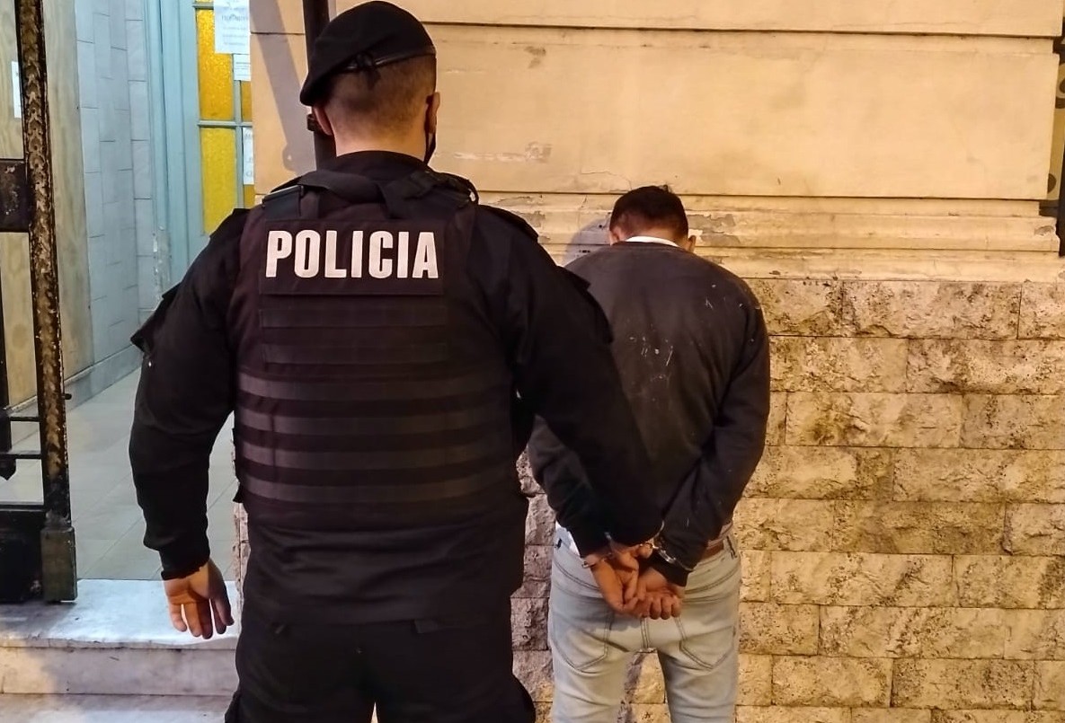 Tiene 14 años y lo agarraron con casi dos kilos de droga y un arma de fuego | Noticias