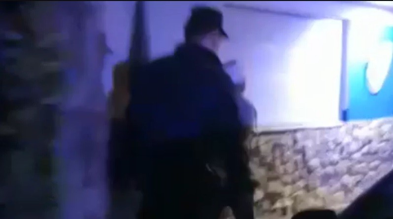 Agredió a su pareja tras revisarle el WhatsApp: la mujer le pegó con una plancha, lo denunció y quedó detenido | Igualdad y Género