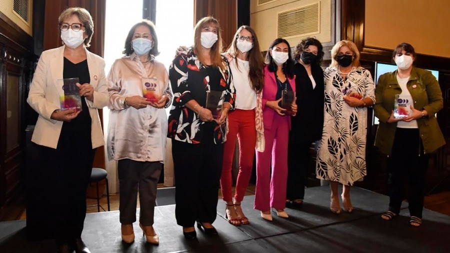 Reconocieron a trabajadoras de la salud "por su labor excepcional" durante la pandemia | Nacionales