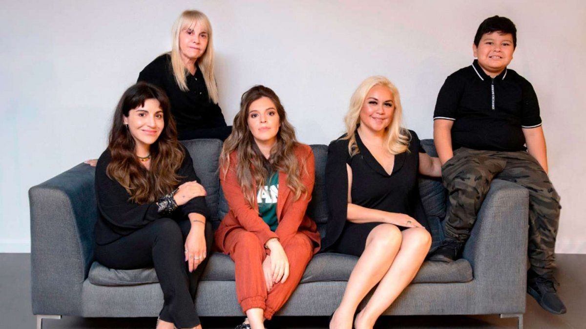 Claudia Villafañe y Verónica Ojeda reclamaron la herencia de Diego Maradona: la foto con sus hijos | Judiciales
