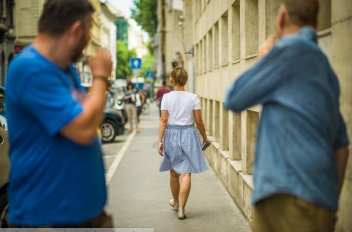 Denunció acoso callejero, lo difundió en redes y los hombres fueron desvinculados de su trabajo | Igualdad y Género