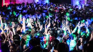 Se fue del boliche con un chico y al pasar por aeroparque recibió una sorpresiva propuesta | Redes