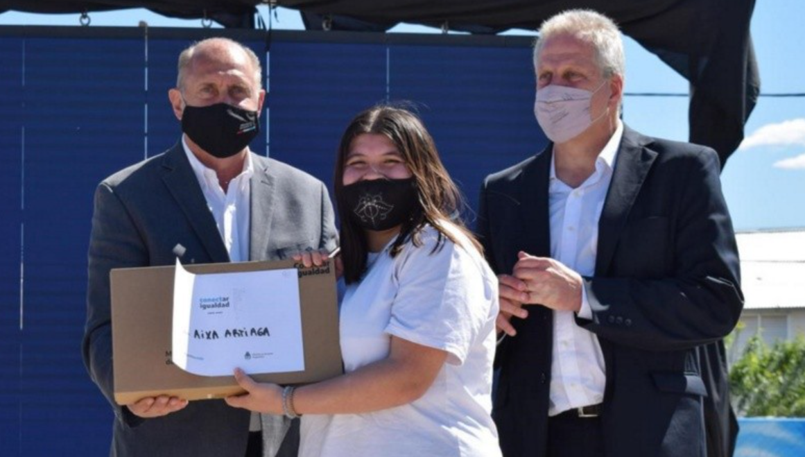 Barbijos en las escuelas: Perotti recibe al ministro de Educación de la Nación | Noticias