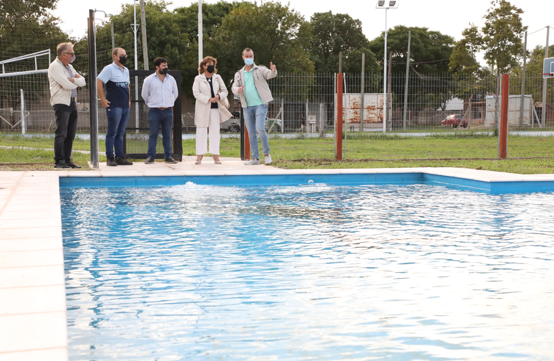 Inauguraron una pileta semi olímpica en la localidad de Emilia | Información General