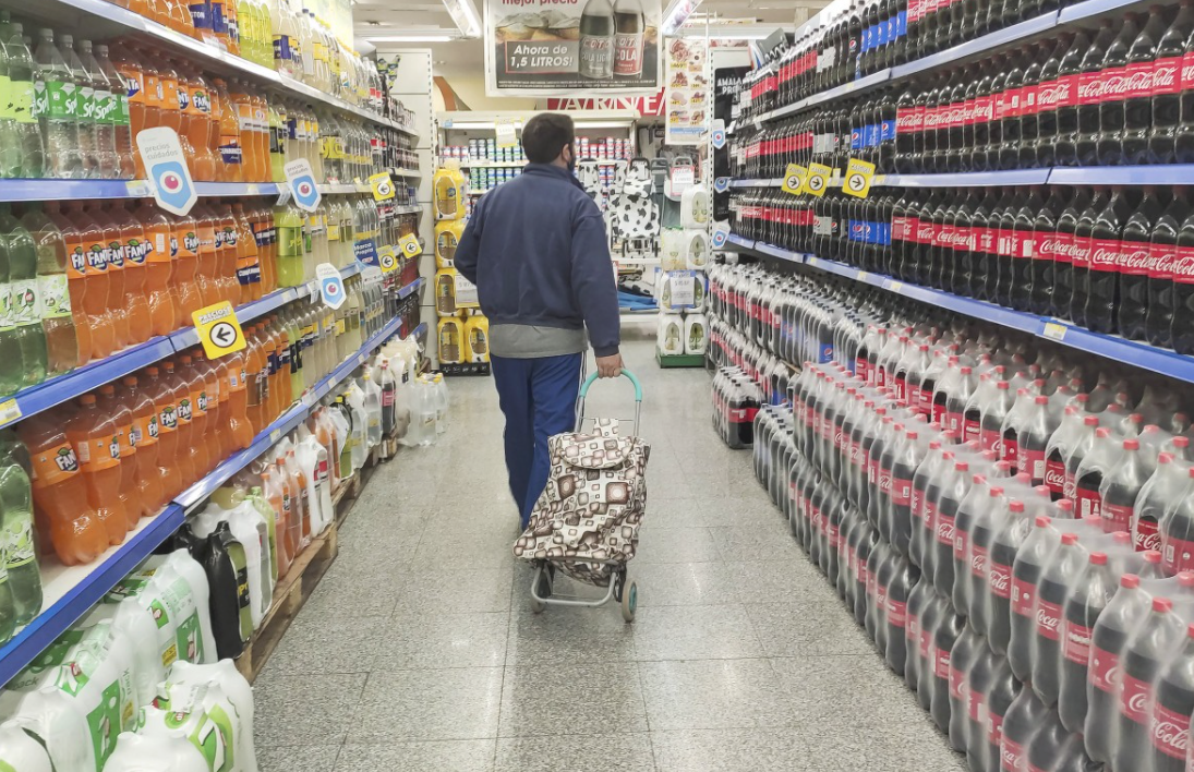 El Gobierno acordó con supermercados retrotraer los precios al 10 de marzo | Nacionales