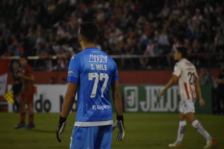 Unión eliminó a Sportivo Las Parejas por penales con un Mele sensacional | Deportes