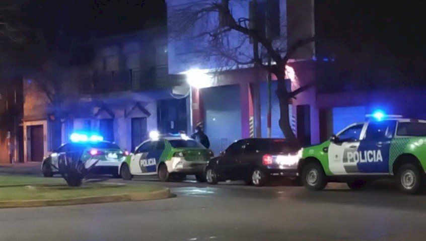 La Plata: joven de 19 años denunció que un hombre se metió en su cama cuando dormía y la violó | Nacionales