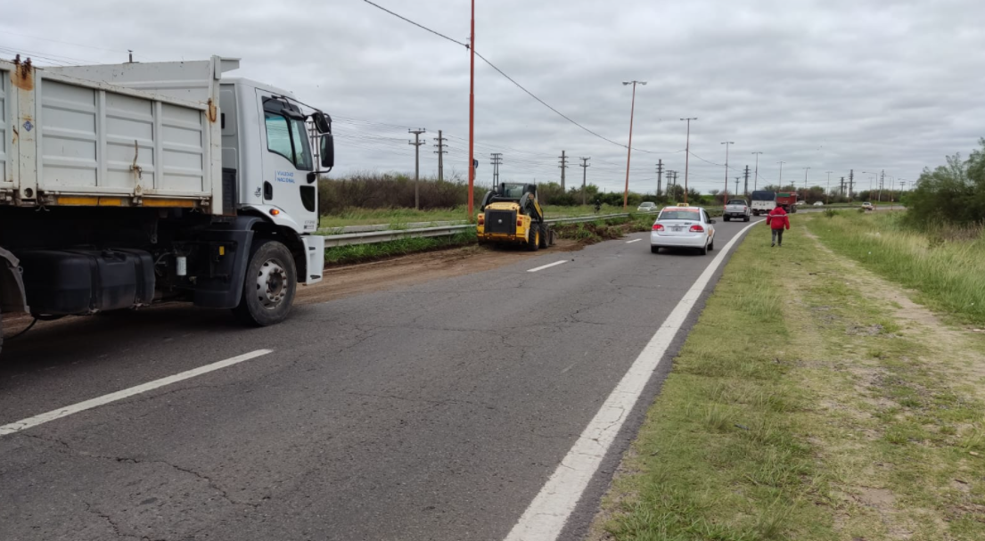 Vialidad Nacional realiza trabajos de limpieza en la Circunvalación Oeste | Información General