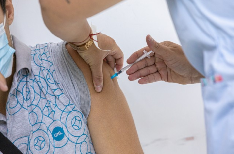 Coronavirus: Jueves de vacunación en la Esquina Encendida y Ciudad Universitaria | Noticias