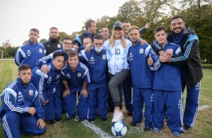 Fabiola Yánez recibió en Olivos a "Los Halcones", el seleccionado argentino de futsal con síndrome de Down | Igualdad y Género