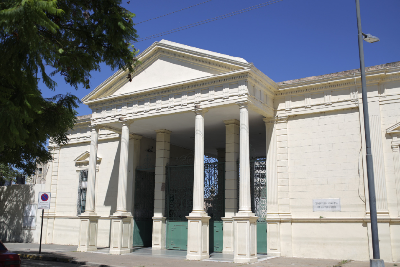 Rigen los nuevos horarios en el Cementerio Municipal | Información General