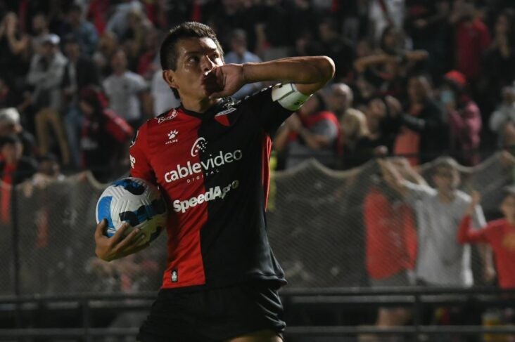 Colón ganó sobre la hora y tuvo un debut soñado ante Peñarol en Santa Fe | Deportes