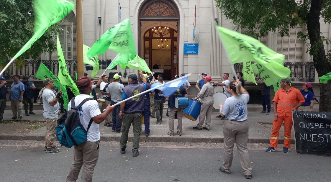 Protesta de la UOCRA por el despido de 19 trabajadores | Noticias