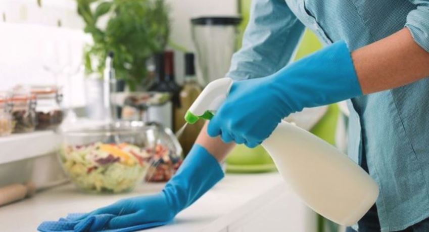 Empleadas domésticas tendrán un aumento del 15% entre abril y mayo | Información General